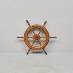 568105 Ship's wheel